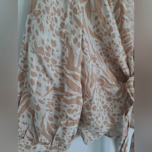 Linen Wrap Top - Picture 6 of 6